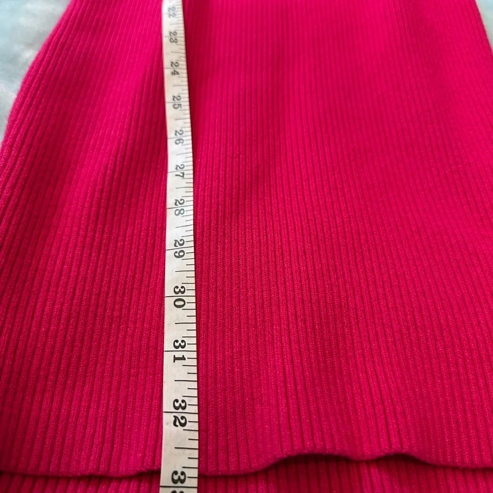 Fucsia pink Mock Neck Sweater Dress size Medium Long Sleeve Short Length 33